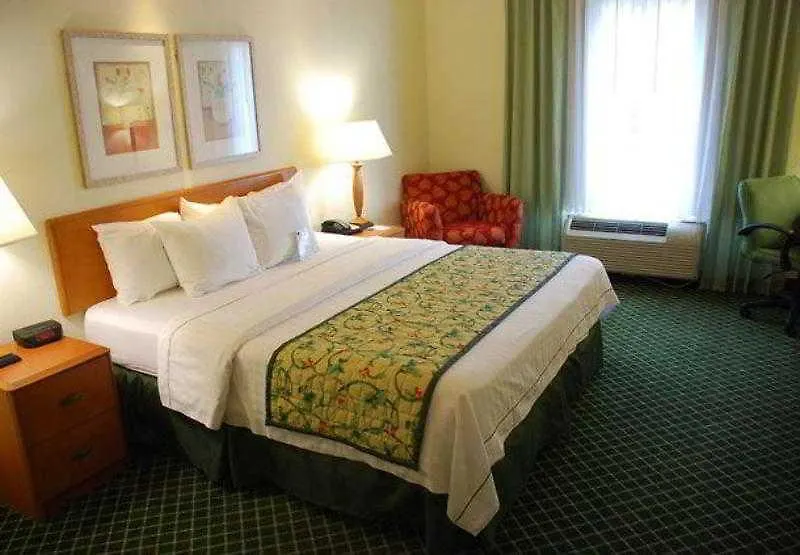 Fairfield Inn & Suites By Marriott Hinesville Fort Stewart Hotel
