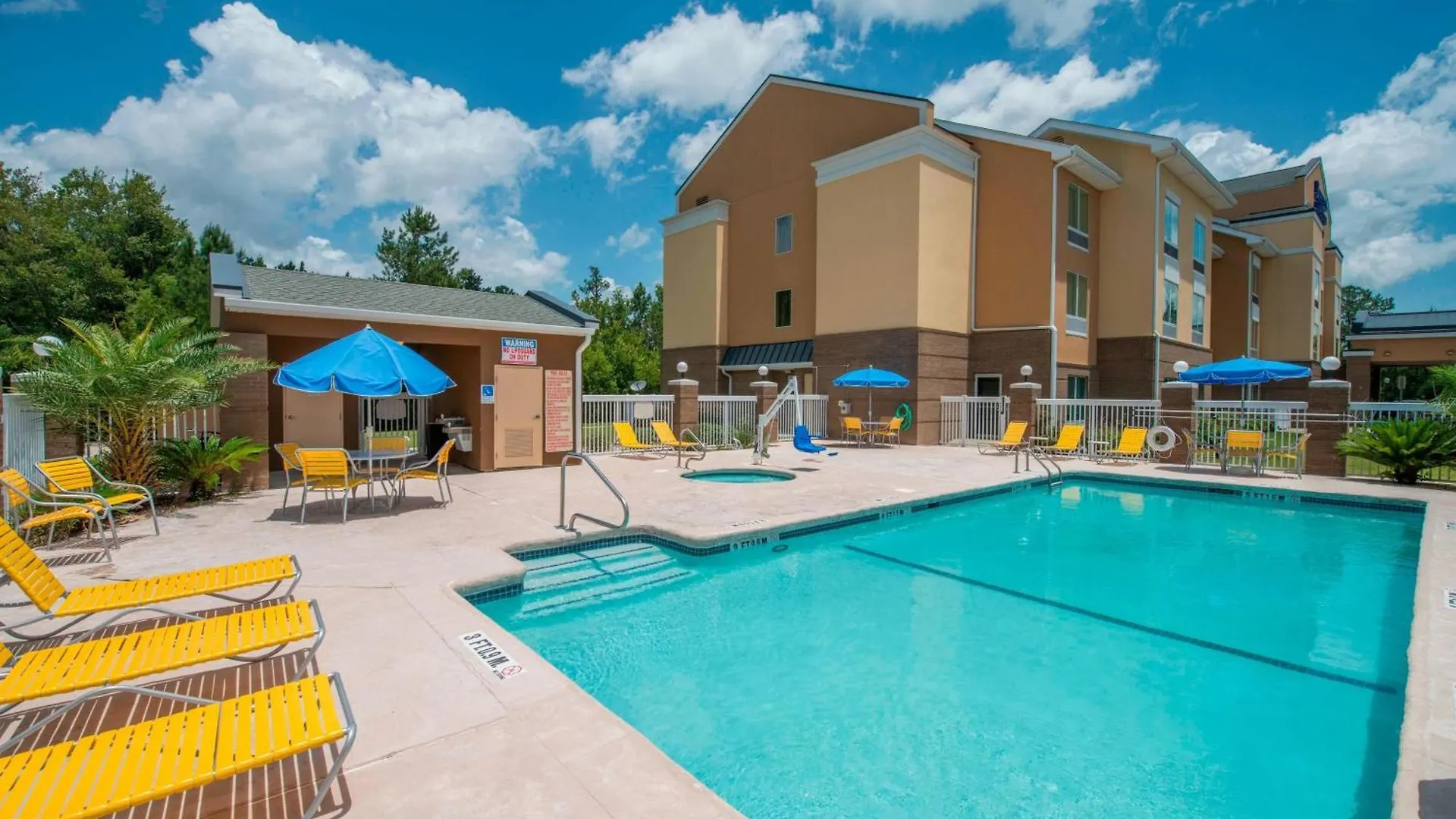Fairfield Inn & Suites By Marriott Hinesville Fort Stewart Hotel