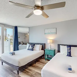 https://the-top-of-the-gulf-112.panamacity-beachhotels.com